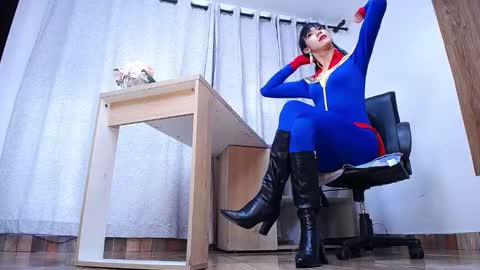 Max Collins online show from October 14, 2025, 11:22 am