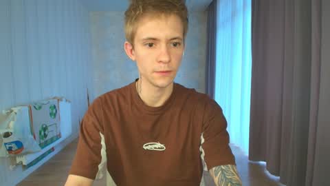 Snapshot of max_gen chatting on December 6, 2024, 5:09 am Max Gen with tats 24years And Ethan without tats 20 years online show from December 6, 2024, 5:09 am