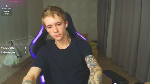 Snapshot of max_gen chatting on December 29, 2024, 7:00 pm Max Gen with tats 24years And Ethan without tats 20 years online show from December 29, 2024, 7:00 pm