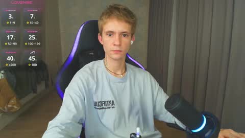 Snapshot of max_gen chatting on January 8, 2025, 5:26 pm Max Gen with tats 24years And Ethan without tats 20 years online show from January 8, 2025, 5:26 pm