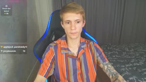 Snapshot of max_gen chatting on January 30, 2025, 12:29 am Max Gen with tats 24years And Ethan without tats 20 years online show from January 30, 2025, 12:29 am