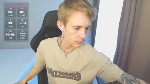 Snapshot of max_gen chatting on March 1, 2025, 2:13 pm Max Gen with tats 24years And Ethan without tats 20 years online show from March 1, 2025, 2:13 pm