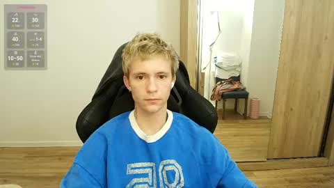 Snapshot of max_gen chatting on March 24, 2026, 5:29 pm Max Gen with tats 24years And Ethan without tats 20 years online show from March 24, 2026, 5:29 pm