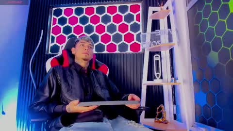 Max online show from March 15, 2026, 3:34 am