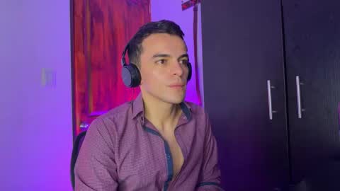 Max Lancaster online show from December 11, 2024, 12:33 am