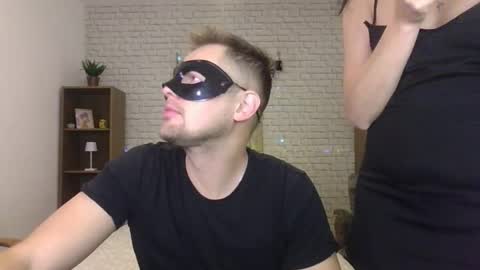 Max  Aliya online show from October 1, 2025, 7:25 am