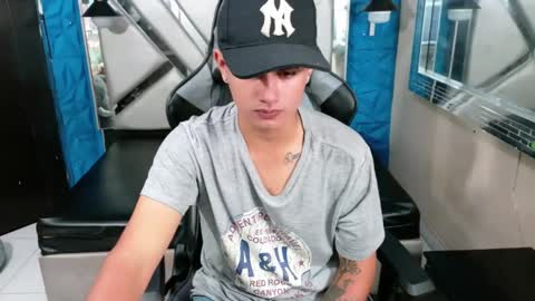 max_rushx online show from November 19, 2025, 2:50 pm