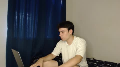 max_snow1616 online show from October 12, 2025, 7:24 pm