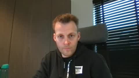 Max take off clothes online show from February 6, 2025, 8:50 am