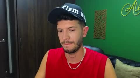 Snapshot of max_tayloor chatting on December 3, 2024, 11:57 pm Max Taylor online show from December 3, 2024, 11:57 pm