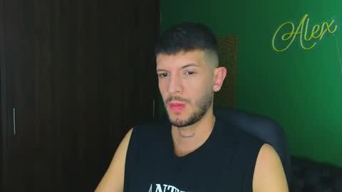 Snapshot of max_tayloor chatting on February 18, 2025, 12:48 am Max Taylor online show from February 18, 2025, 12:48 am