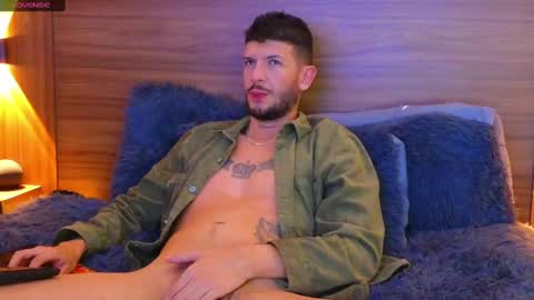 Snapshot of max_tayloor chatting on February 28, 2025, 6:54 am Max Taylor online show from February 28, 2025, 6:54 am