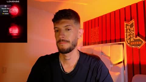 Snapshot of max_tayloor chatting on November 6, 2025, 2:01 am Max Taylor online show from November 6, 2025, 2:01 am