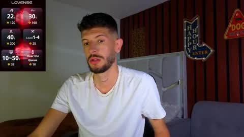 Snapshot of max_tayloor chatting on November 7, 2025, 11:38 pm Max Taylor online show from November 7, 2025, 11:38 pm