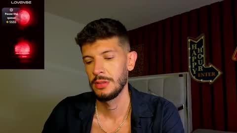 Snapshot of max_tayloor chatting on November 12, 2025, 3:18 am Max Taylor online show from November 12, 2025, 3:18 am