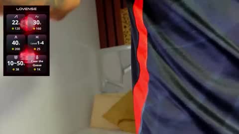 Snapshot of max_tayloor chatting on November 19, 2025, 2:00 am Max Taylor online show from November 19, 2025, 2:00 am