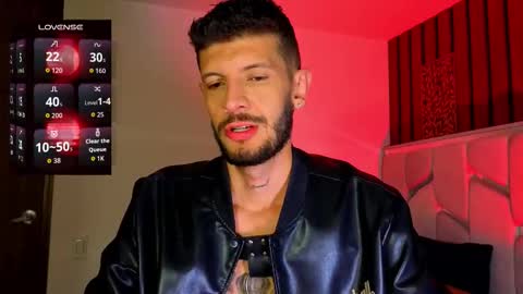 Snapshot of max_tayloor chatting on December 4, 2025, 12:09 am Max Taylor online show from December 4, 2025, 12:09 am