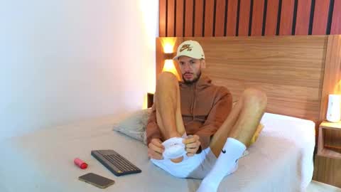 Max Taylor online show from February 4, 2026, 6:25 pm