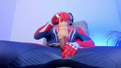 Max online show from November 12, 2025, 2:50 pm