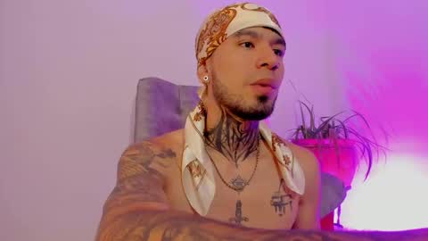 Max online show from December 4, 2025, 5:10 pm