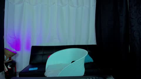 MAX     online show from January 21, 2025, 8:52 am