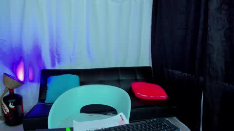 MAX     online show from February 14, 2025, 4:09 pm