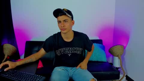 MAX     online show from October 31, 2025, 1:28 am