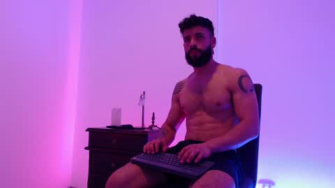 max_xl_ online show from December 15, 2024, 12:07 am