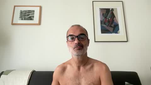 Max Mikado online show from June 5, 2026, 2:01 pm