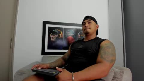 Maxcarther online show from November 16, 2025, 7:30 pm