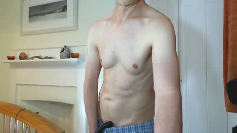 Snapshot of maxdavies chatting on August 4, 2026, 9:34 am Max Davies online show from August 4, 2026, 9:34 am
