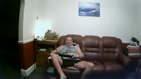 MAX online show from December 20, 2024, 10:32 pm