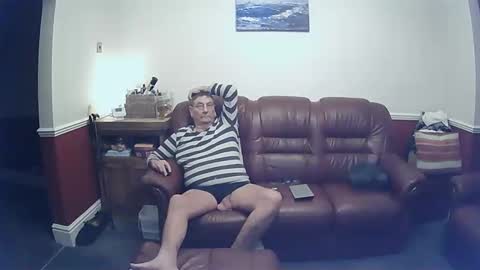 MAX online show from January 6, 2025, 8:39 pm