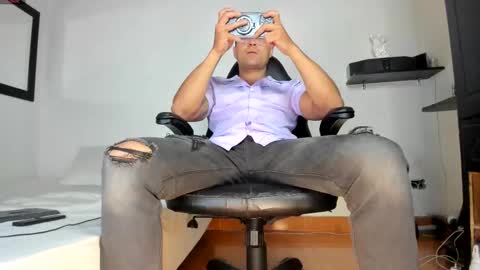 MAXI      online show from February 21, 2026, 8:15 am