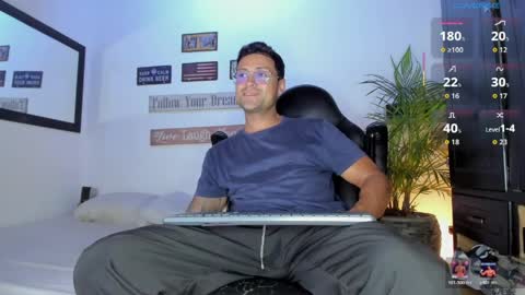 MAXI      online show from April 7, 2026, 10:09 pm