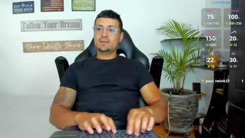 Snapshot of maxi_mux1 chatting on July 22, 2026, 2:25 am MAXI online show from July 22, 2026, 2:25 am