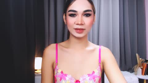 maxie greyson online show from December 9, 2024, 9:28 am