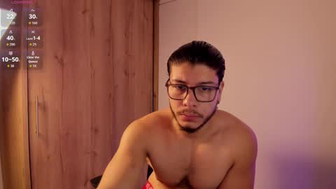 Mikael online show from November 11, 2025, 10:04 am