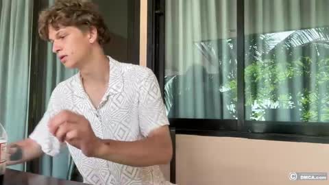 maxim burn online show from April 13, 2026, 8:31 am