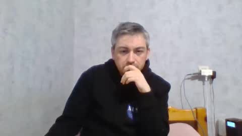 Snapshot of maximefrxx chatting on January 8, 2025, 9:01 pm Maxime online show from January 8, 2025, 9:01 pm