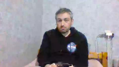 Snapshot of maximefrxx chatting on January 20, 2025, 7:04 pm Maxime online show from January 20, 2025, 7:04 pm