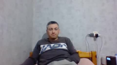 Snapshot of maximefrxx chatting on February 7, 2025, 10:41 pm Maxime online show from February 7, 2025, 10:41 pm