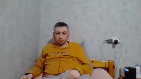 Snapshot of maximefrxx chatting on February 9, 2025, 9:17 pm Maxime online show from February 9, 2025, 9:17 pm