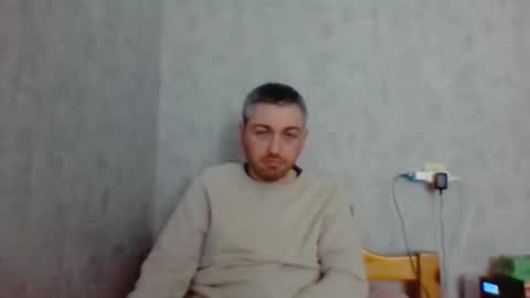 Snapshot of maximefrxx chatting on February 14, 2025, 11:53 am Maxime online show from February 14, 2025, 11:53 am