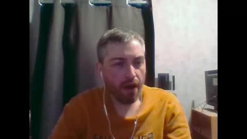 Snapshot of maximefrxx chatting on May 16, 2026, 9:13 pm Maxime online show from May 16, 2026, 9:13 pm
