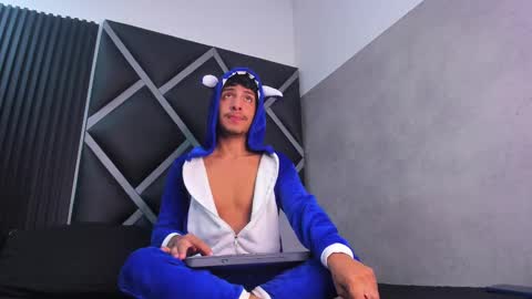 maxi online show from September 20, 2025, 3:51 am