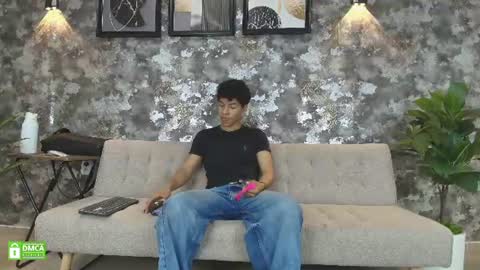 Snapshot of maximiliano_kh4lil chatting on June 28, 2026, 10:54 am Maximiliano online show from June 28, 2026, 10:54 am