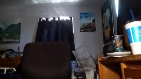 maximillianpayan95 online show from June 27, 2026, 7:41 pm