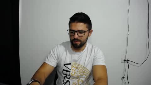Snapshot of maximo_2000 chatting on February 28, 2025, 9:55 pm maximo_2000 online show from February 28, 2025, 9:55 pm