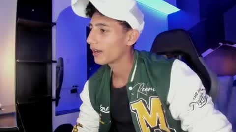 Snapshot of maximo_romano chatting on August 6, 2026, 7:27 pm Maximo online show from August 6, 2026, 7:27 pm